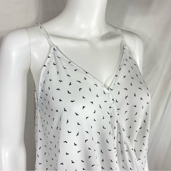 Be Cool White Wrapped Front Tiled Bird Checks Cami Top - Picture 2 of 8